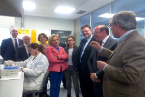 Los presidentes de Murcia y Valencia visitan el IMIDA