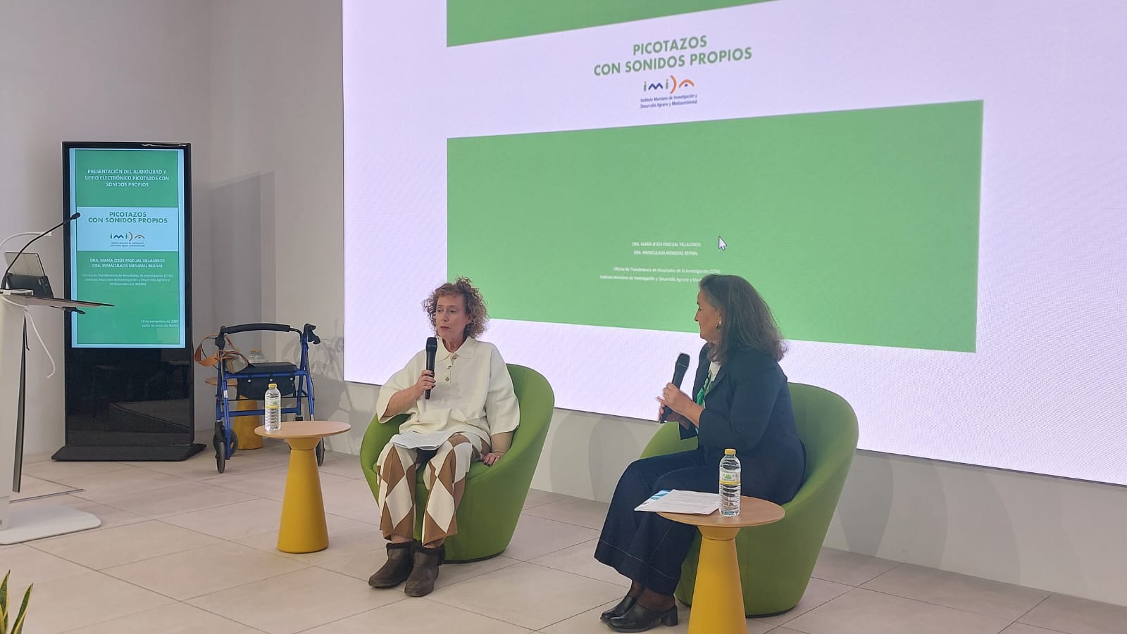 Presentación del Audiolibro y libro electrónico 'Picotazos con sonidos propios' de las autoras María Jesús Pascual Villalobos e Inmaculada Mengual Bernal